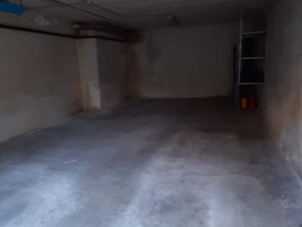 Garage doppio anche uso magazzino